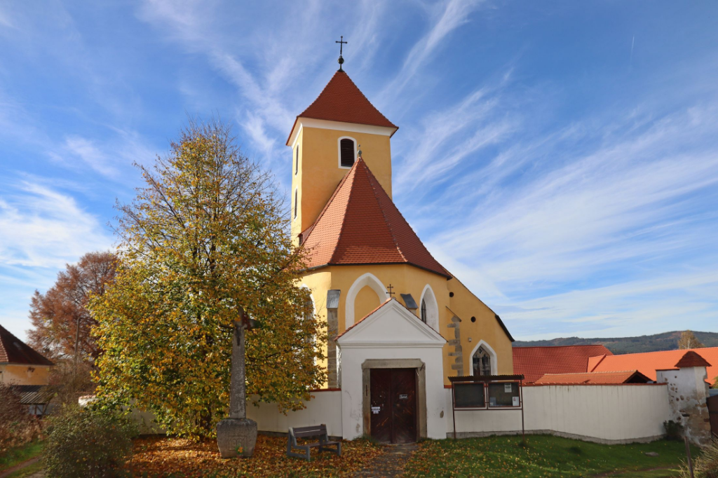 Černice - Kostel sv. Máří Magdalény