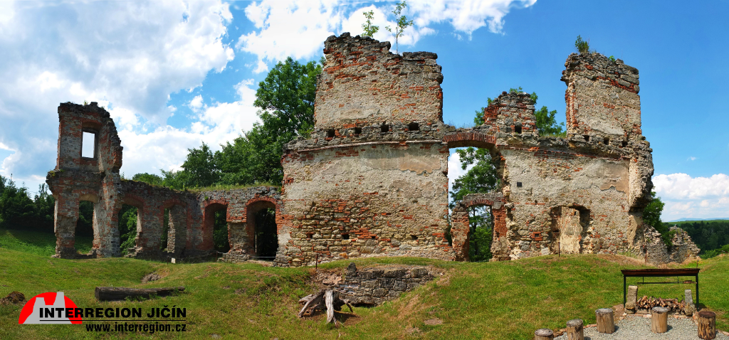 Zřícenina zámečku Zásadka