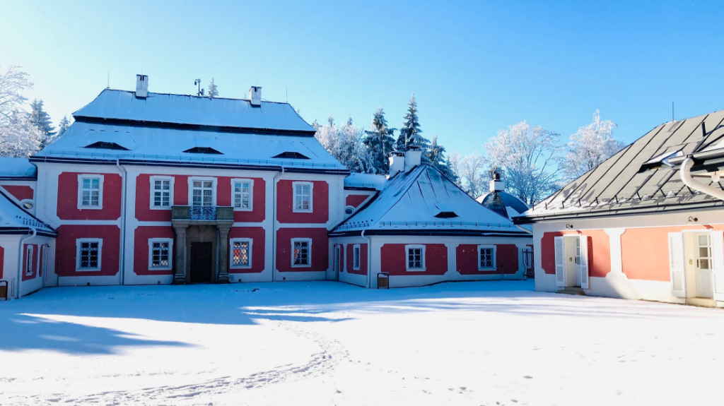 Lovecký zámeček Karlštejn