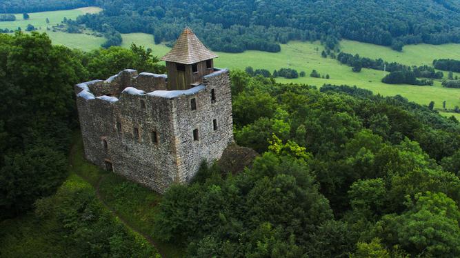 Zámecký vrch - Hrad Kamenice