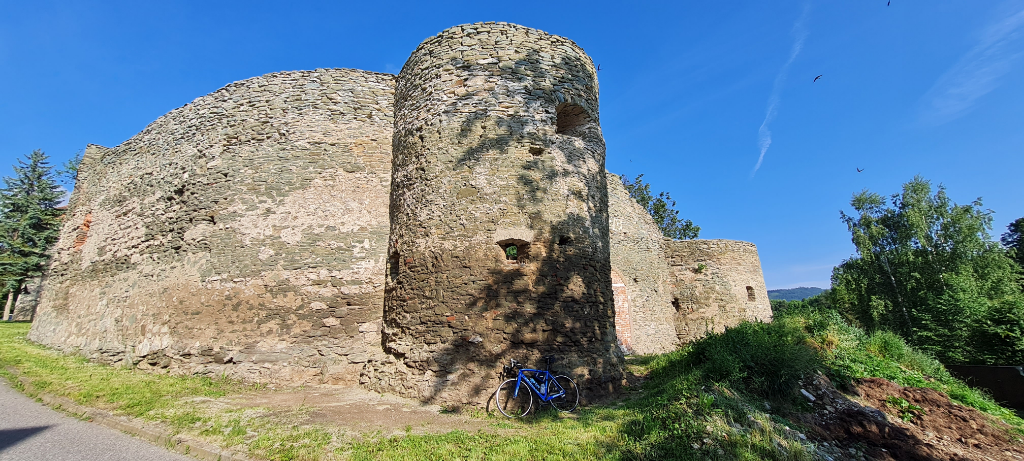 Markušovce, hrad