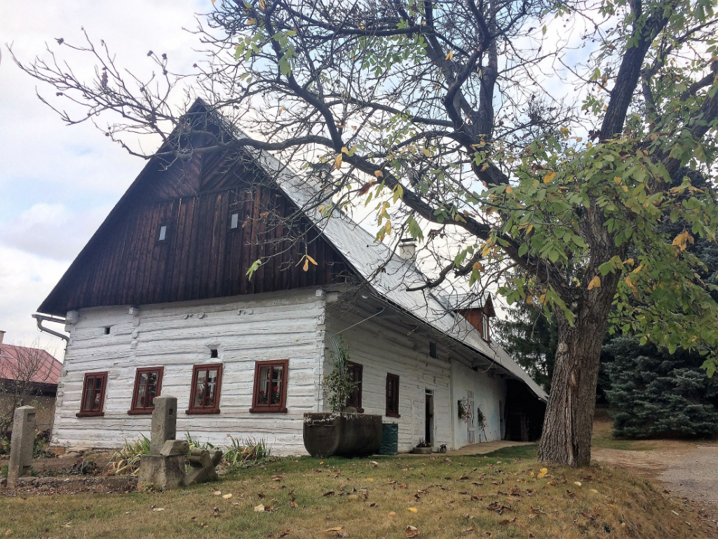 Nejstarší stojící roubenka v ČR