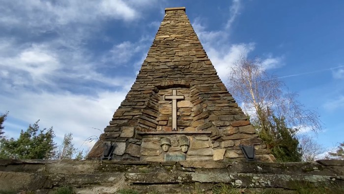 2020-13. Pomník Obětem 1. a 2. světové války